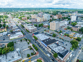 High Density Retail Near NYC - Services immobiliers commerciaux