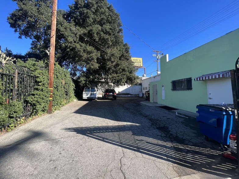 8109 Foothill Blvd, Sunland, CA for sale - Building Photo - Image 2 of 19