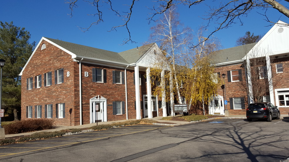 Office in Chester, NJ for sale - Primary Photo - Image 1 of 1