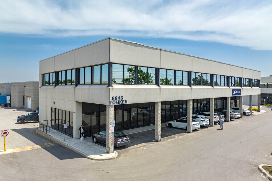 6645 Tomken Rd, Mississauga, ON for lease - Building Photo - Image 2 of 7