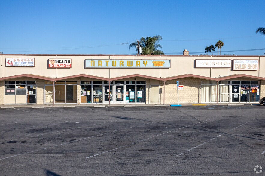 10303-10315 Lakewood Blvd, Downey, CA for lease - Building Photo - Image 1 of 5