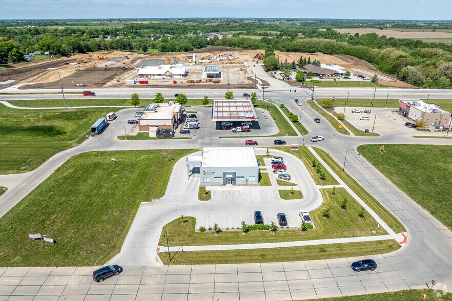 2105 N 3rd Ln, Indianola, IA for sale - Aerial - Image 2 of 2