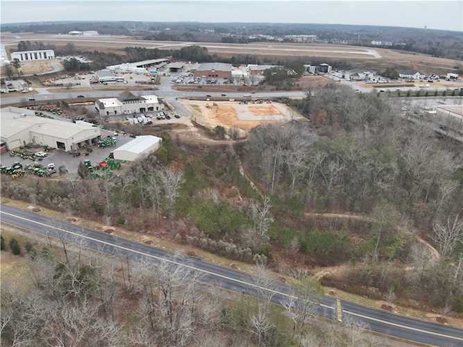 1830 E Glenn Ave, Auburn, AL à vendre - Photo du bâtiment - Image 1 de 10