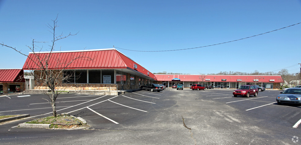 1940-1978 Oak Ridge Tpke, Oak Ridge, TN for sale - Primary Photo - Image 1 of 1