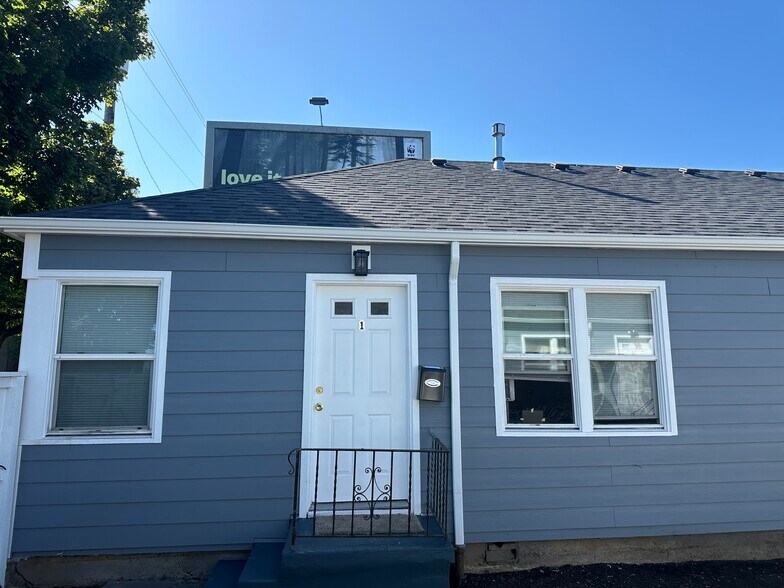 7231 NE M L King Blvd, Portland, OR à vendre - Photo du bâtiment - Image 3 de 18