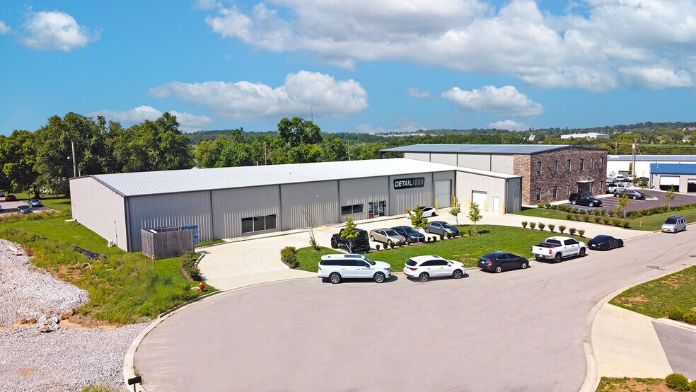 160 Zakk Ct, Nicholasville, KY for sale - Building Photo - Image 3 of 10