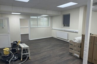 1A Devils Ln, Egham for lease Interior Photo- Image 2 of 5