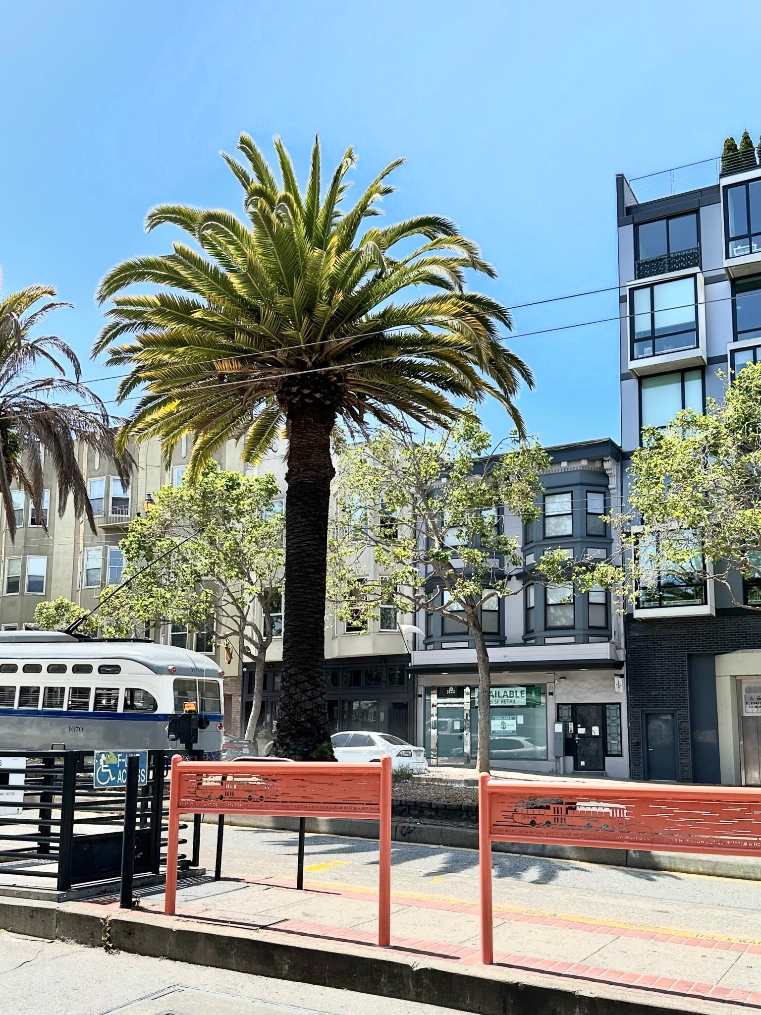 2120-2122 Market St, San Francisco, CA for lease Primary Photo- Image 1 of 15
