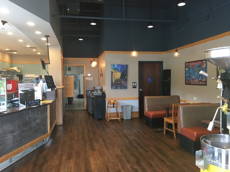 2550 S Broadway, Rochester, MN for sale - Building Photo - Image 3 of 24