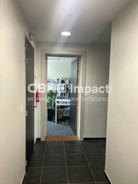 Bureau dans Reims à louer - Photo intérieure - Image 3 de 6