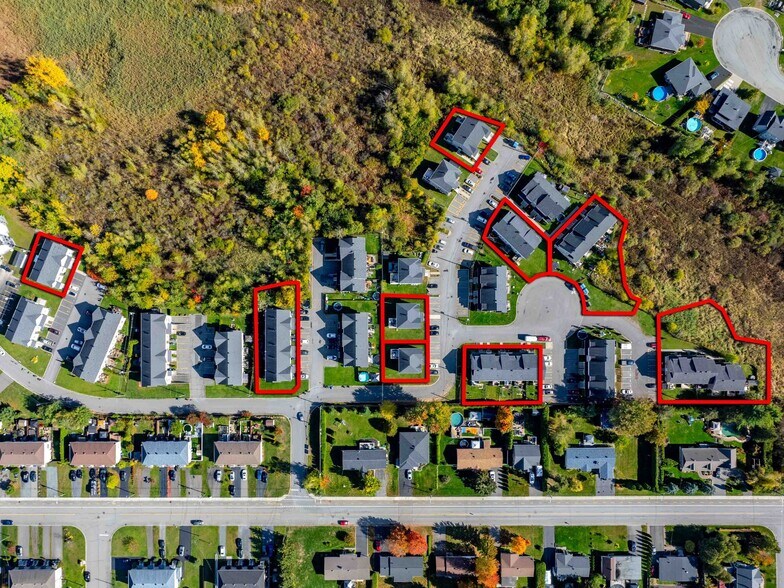 Lemieux Portfolio portefeuille de 9 propriétés à vendre sur LoopNet.ca - Photo du bâtiment - Image 2 de 37