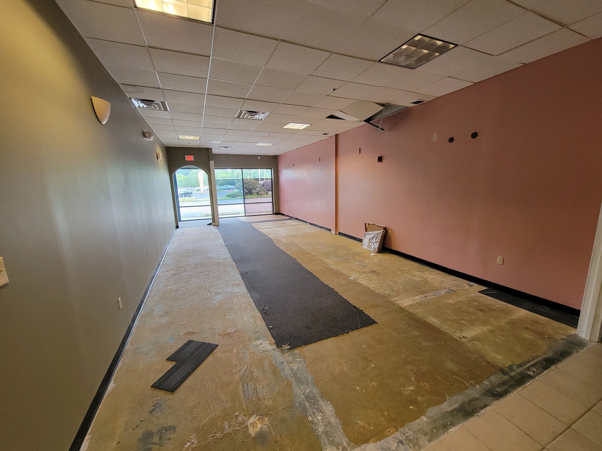 616 Main St, Tewksbury, MA for lease Interior Photo- Image 1 of 6