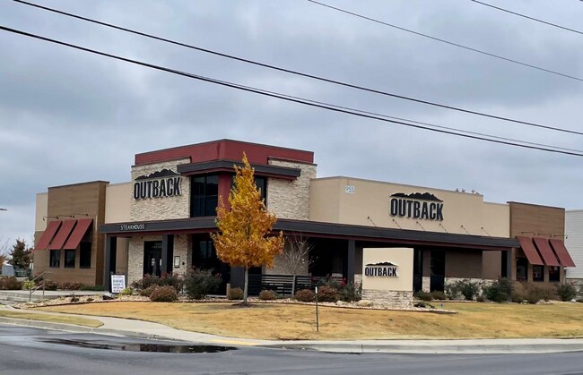 More details for 955 E Oak St, Conway, AR - Retail for Sale