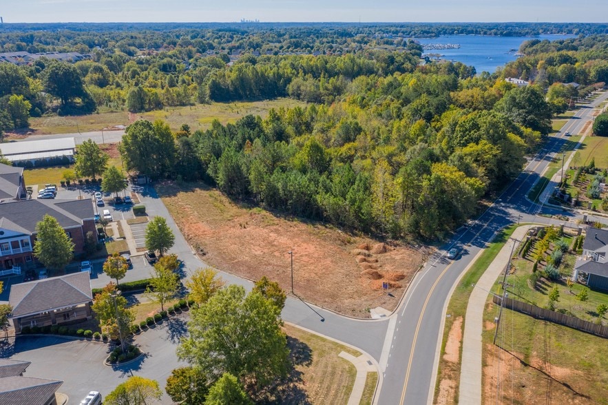 18800 Nantz Rd, Cornelius, NC for sale - Aerial - Image 2 of 12