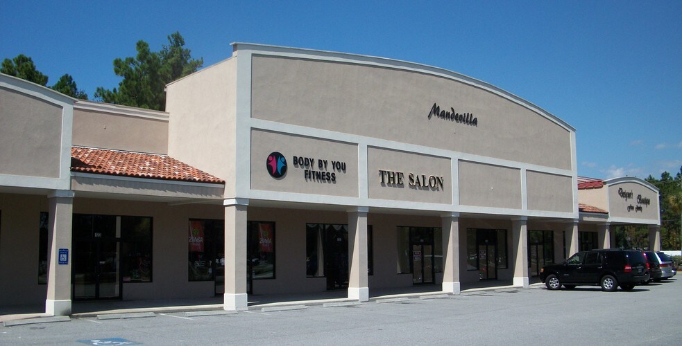 121-135 Shoppers Way, Brunswick, GA for lease - Building Photo - Image 2 of 5