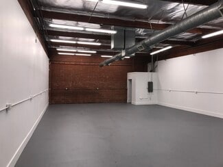 More details for 7421 Laurel Canyon Blvd, North Hollywood, CA - Industrial for Lease