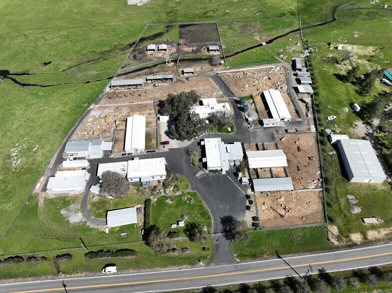 26578 Old Julian Hwy, Ramona, CA à vendre - Photo du bâtiment - Image 1 de 6