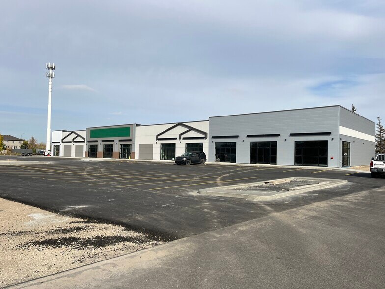 4400 4th Ave, Regina, SK à louer - Photo du bâtiment - Image 3 de 15