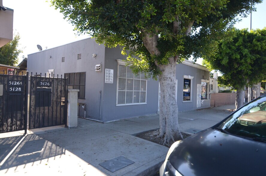 5120 Huntington Dr S, Los Angeles, CA à louer - Photo du bâtiment - Image 3 de 19