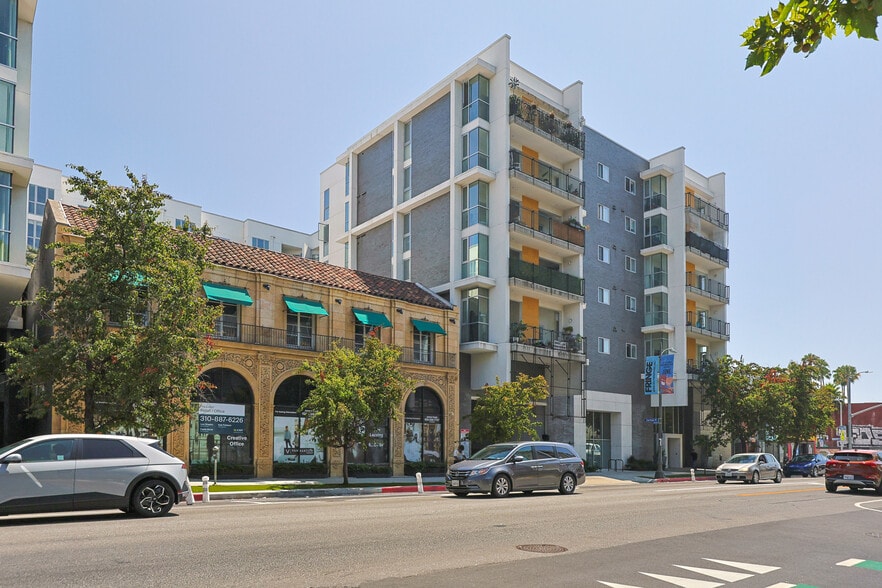 5550 Hollywood Blvd, Los Angeles, CA for lease - Building Photo - Image 2 of 8