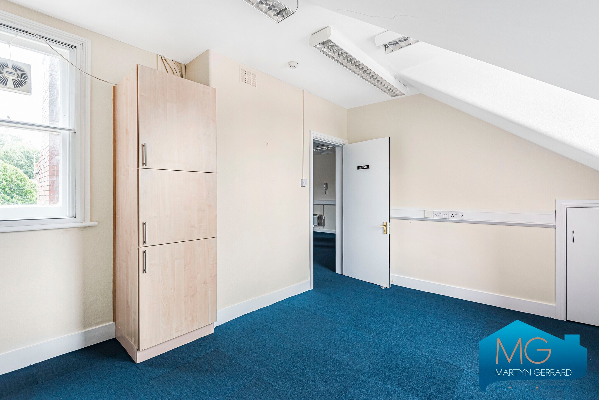 235 Regents Park Rd, Londres à louer Photo intérieure- Image 1 de 4