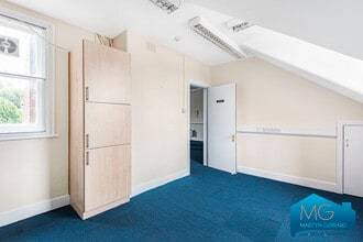 235 Regents Park Rd, Londres à louer Photo intérieure- Image 1 de 4