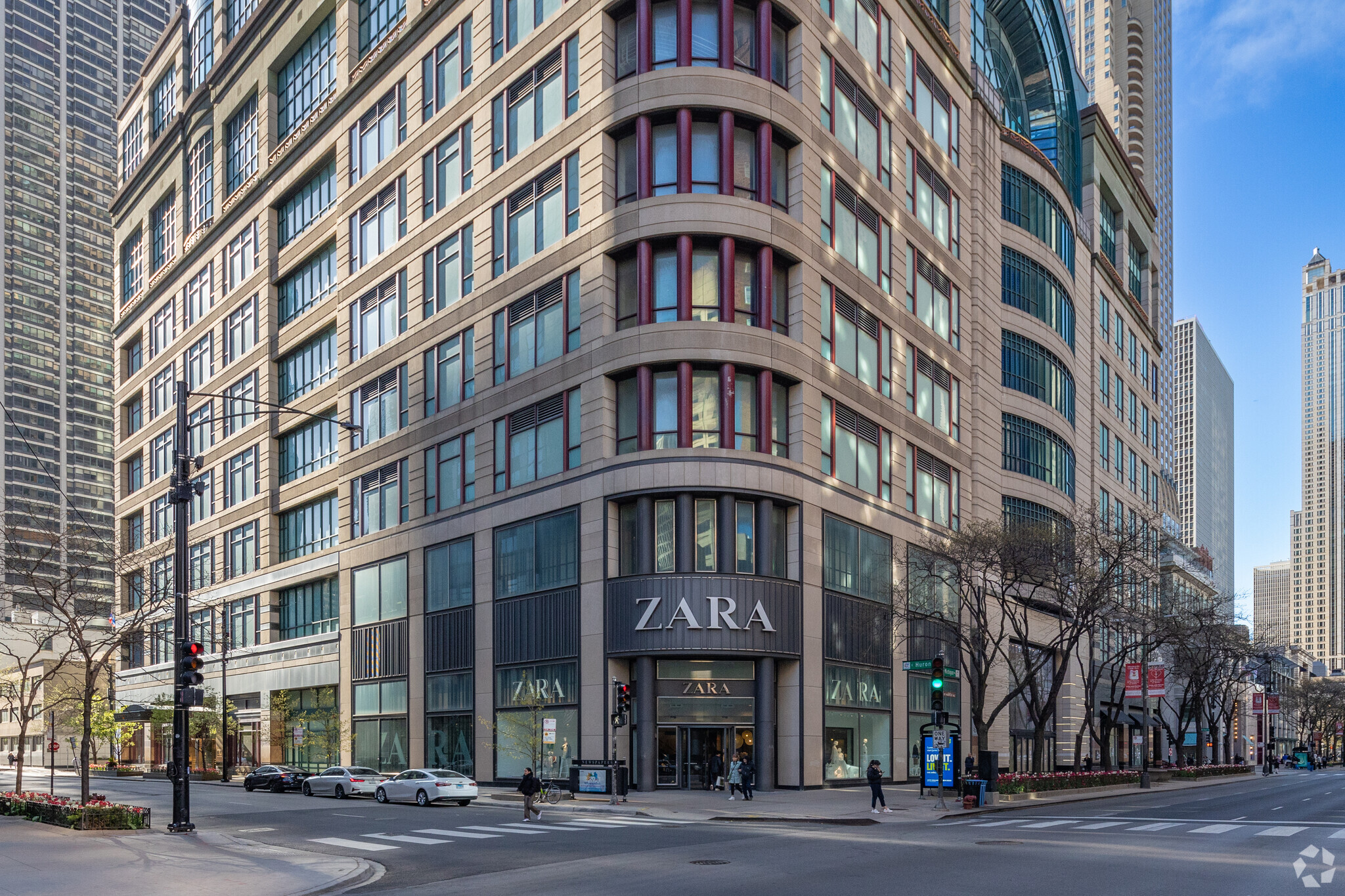 700 N Michigan Ave, Chicago, IL for lease Building Photo- Image 1 of 5