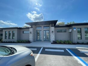 10348-10350 White Viburnum Way, Riverview, FL à louer Photo du bâtiment- Image 2 de 4