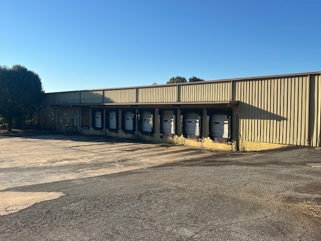 170 Carlozzi Dr, Forest City, NC à louer - Photo du bâtiment - Image 3 de 5