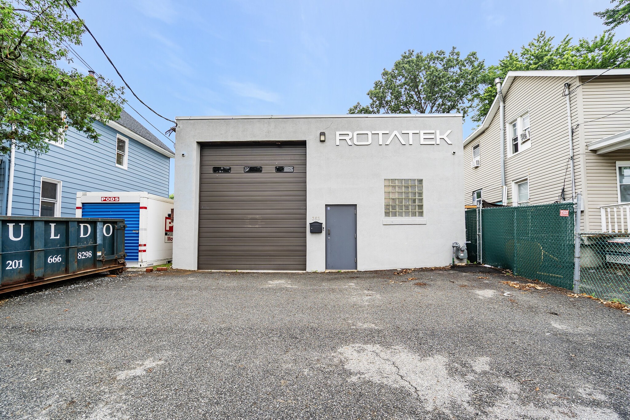 353 Railroad Ave, Hackensack, NJ à louer Photo du bâtiment- Image 1 de 14