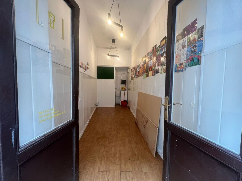 Calle de Abades, Madrid, Madrid for sale - Building Photo - Image 2 of 5