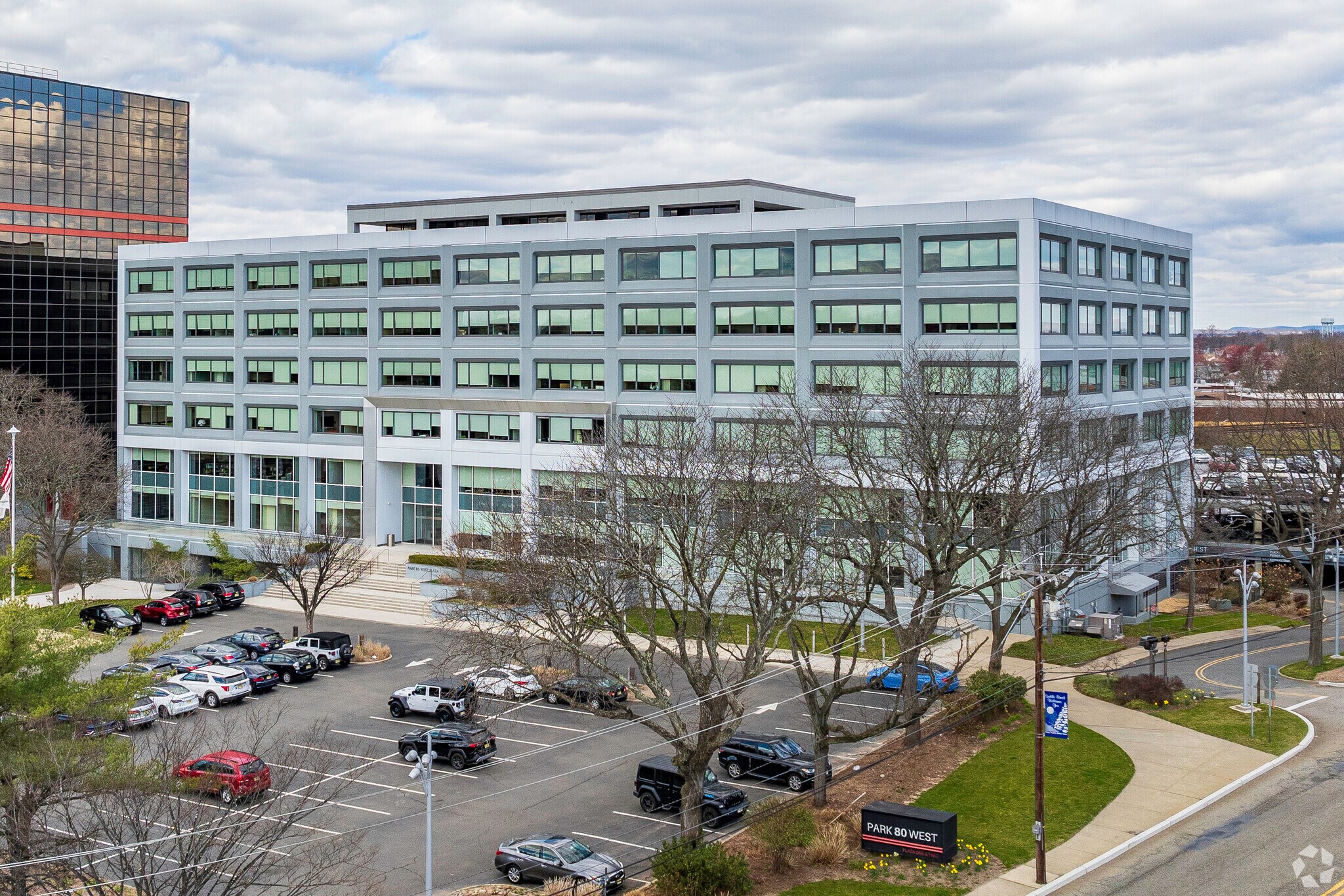 250 Pehle Ave, Saddle Brook, NJ à louer Photo principale- Image 1 de 7