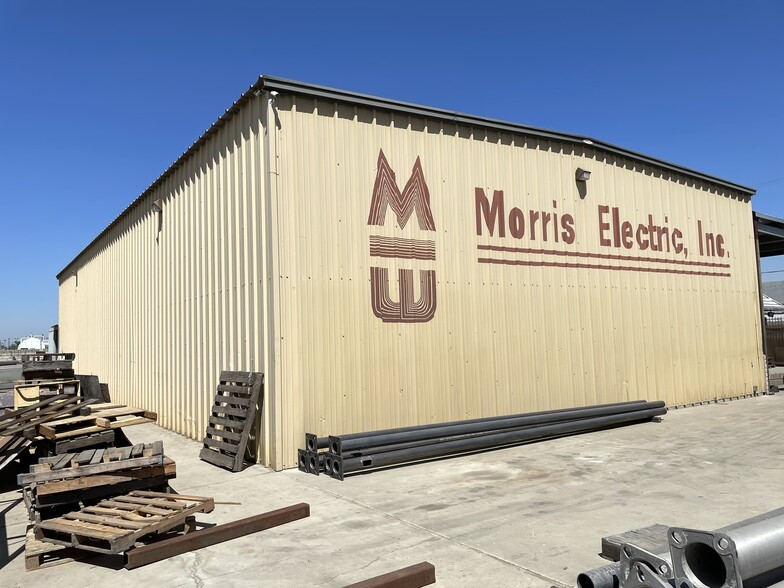 145 W Bryant St, Bloomington, CA for lease - Building Photo - Image 2 of 6