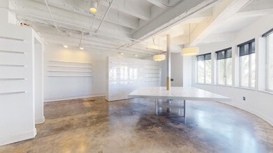 420 Lincoln Rd, Miami Beach, FL à louer Numérisation 3D de Matterport- Image 1 de 7