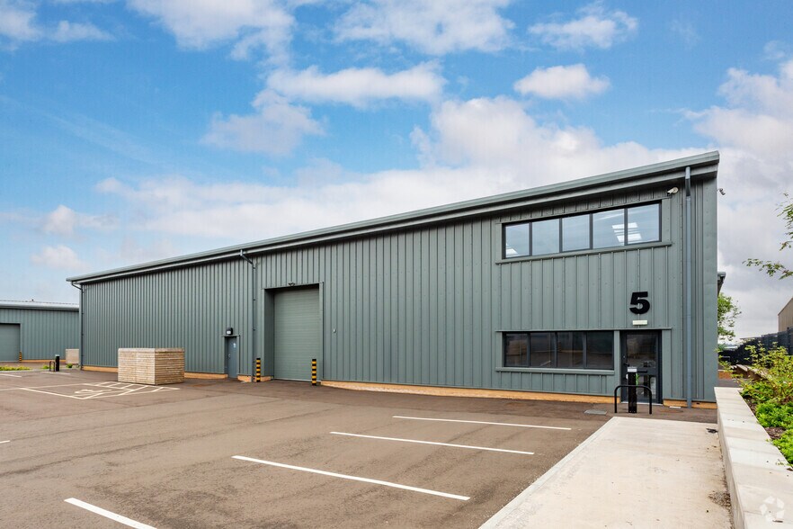 Park Ln, Corsham à louer - Photo du bâtiment - Image 3 de 6