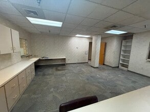 1145 Bower Hill Rd, Pittsburgh, PA for lease Interior Photo- Image 2 of 10