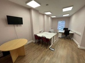 489 Hartshill Rd, Stoke On Trent for lease Interior Photo- Image 1 of 2