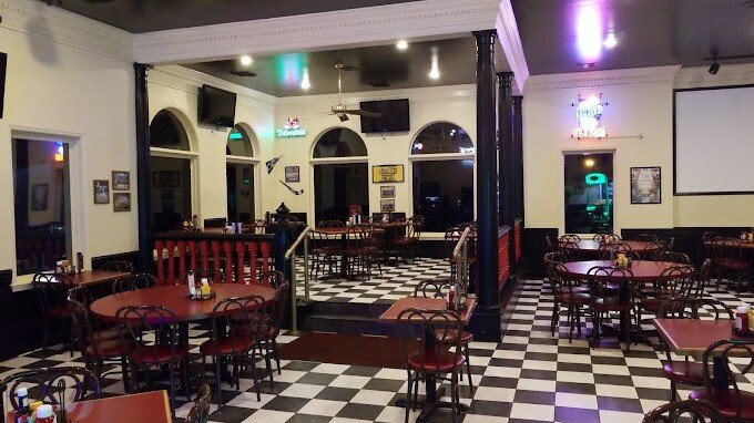 3941 Chestnut St, Emmaus, PA à vendre - Photo du bâtiment - Image 2 de 3