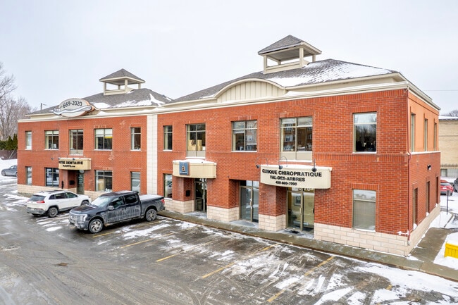 More details for 2370-2374 Saint-Martin Boul E, Laval, QC - Office for Sale