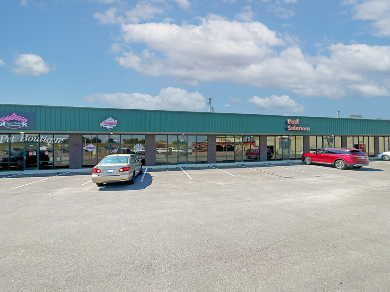 1000-1052 Eagle Lake Dr, Lawrenceburg, KY à louer - Photo du bâtiment - Image 3 de 15