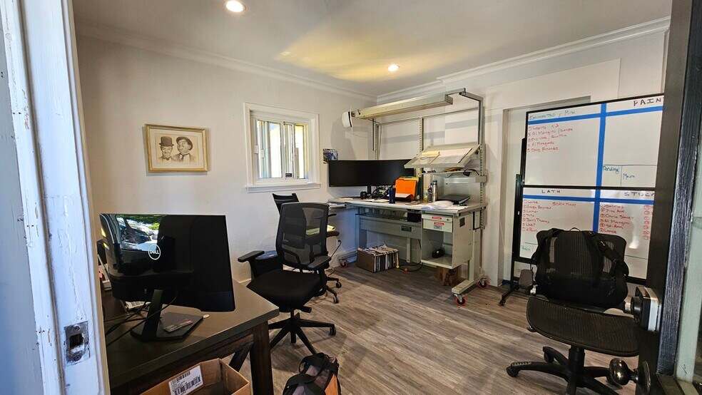 532 Mckendrie St, San Jose, CA à vendre - Photo du bâtiment - Image 3 de 7