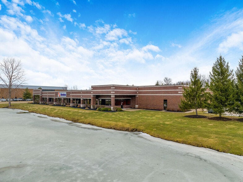 8959 Tyler Blvd, Mentor, OH à vendre - Photo du bâtiment - Image 2 de 14