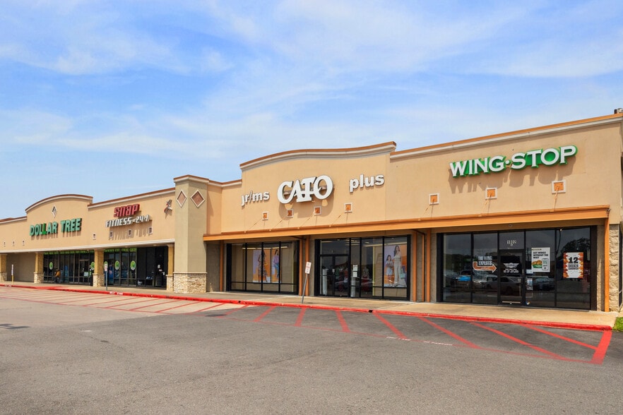 1800 N Velasco St, Angleton, TX for lease - Building Photo - Image 3 of 9