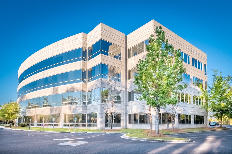 4000 Faber Place Dr, North Charleston, SC for lease - Building Photo - Image 2 of 22