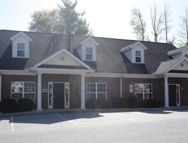 213 E Butler Rd, Mauldin, SC for lease Primary Photo- Image 1 of 8