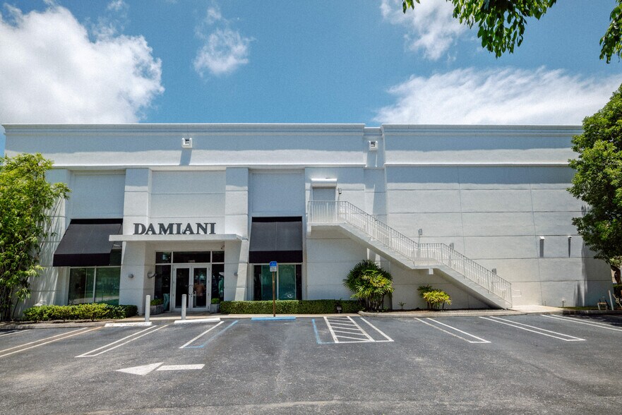 8865 S Dixie Hwy, Miami, FL à vendre - Photo du bâtiment - Image 2 de 10