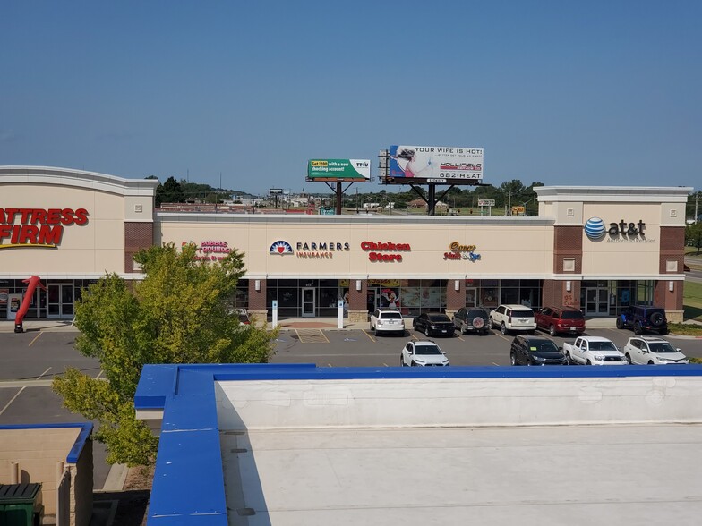 615 W Shawnee St, Muskogee, OK for sale - Building Photo - Image 2 of 9