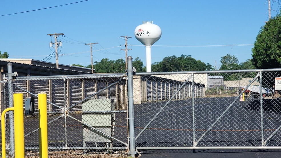 269 N 4th St, Tipp City, OH for sale - Building Photo - Image 3 of 4