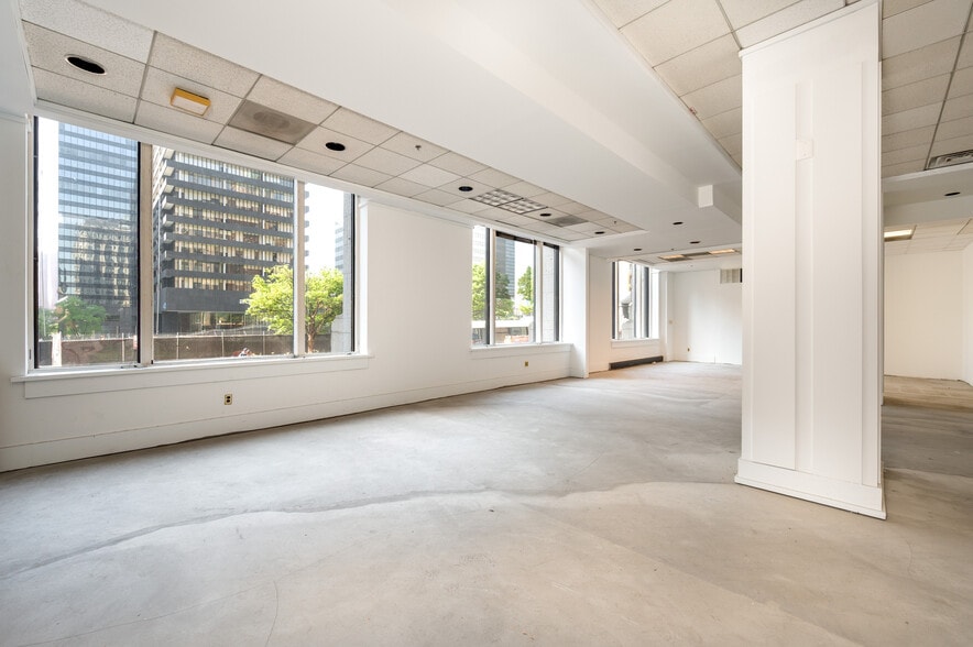 2 N Charles St, Baltimore, MD à louer - Photo de construction - Image 3 de 11