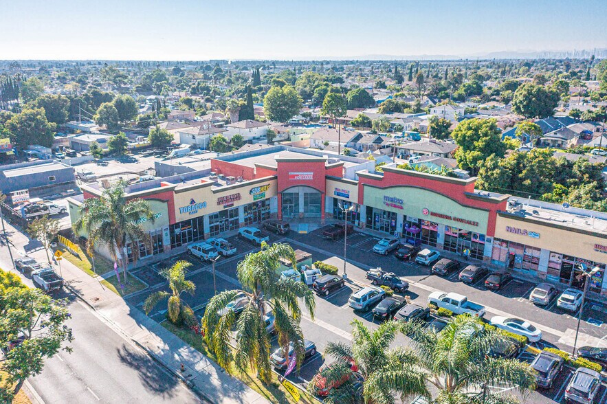 1301 E Rosecrans Ave, Compton, CA à louer - Photo du bâtiment - Image 2 de 7